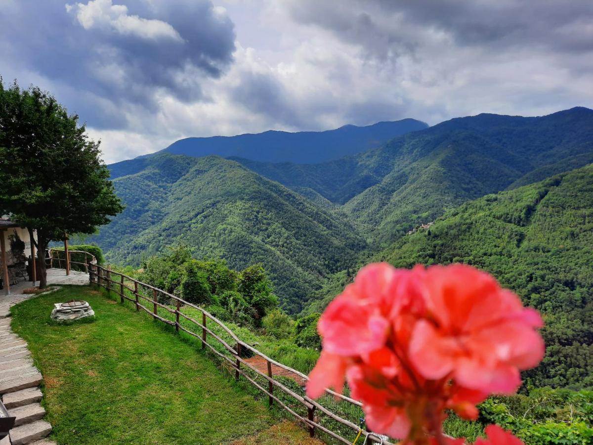 Villa Il Santo Graal Triora Esterno foto